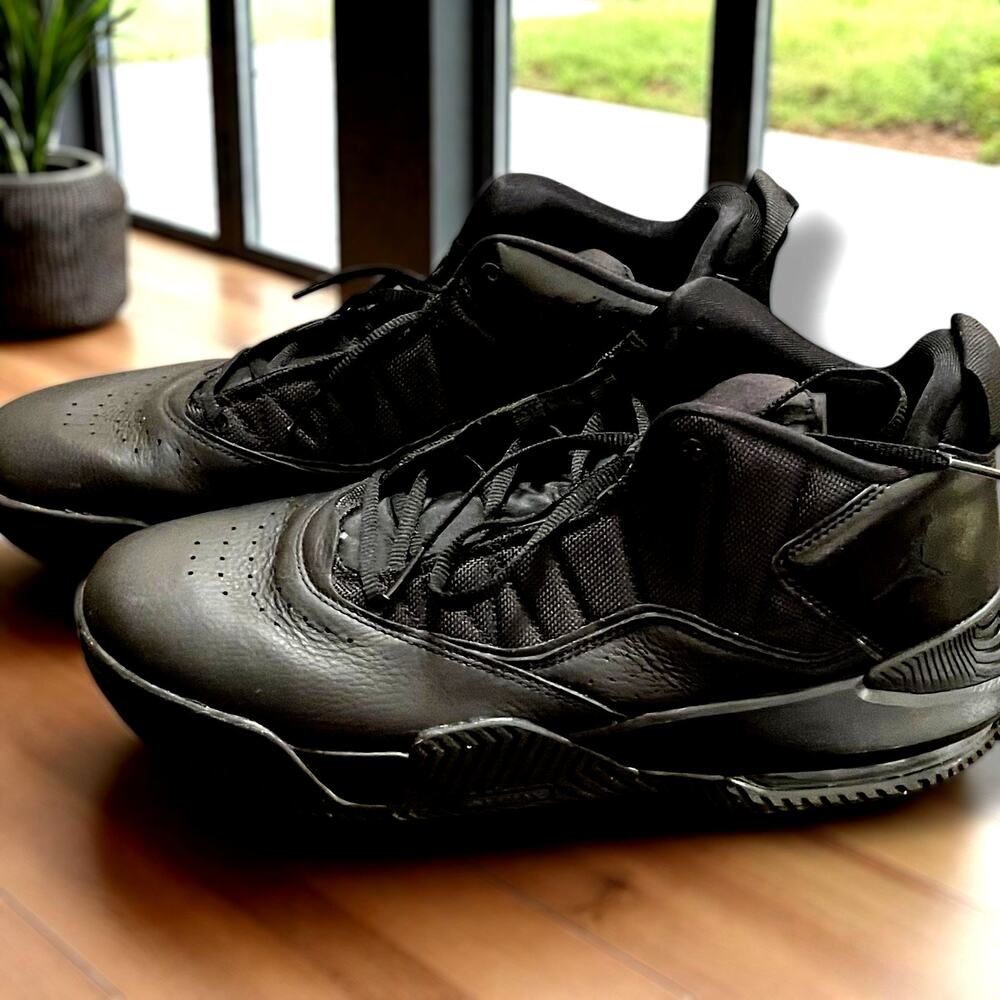RARE Men's 12 NIKE JORDAN STAY LOYAL Triple Black Leather Athletic Sneakers EUC